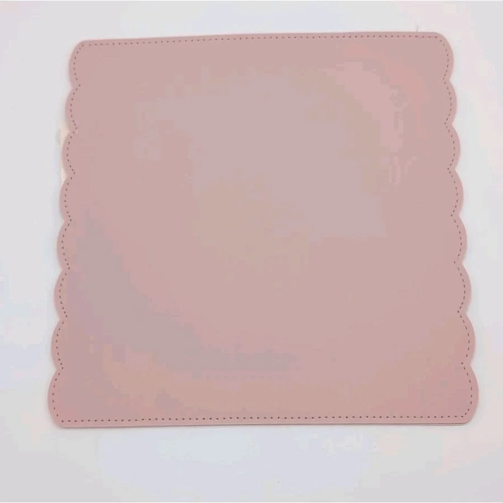 NWT Elegant pink Scalloped foldable mouse pad for office or school 8x8